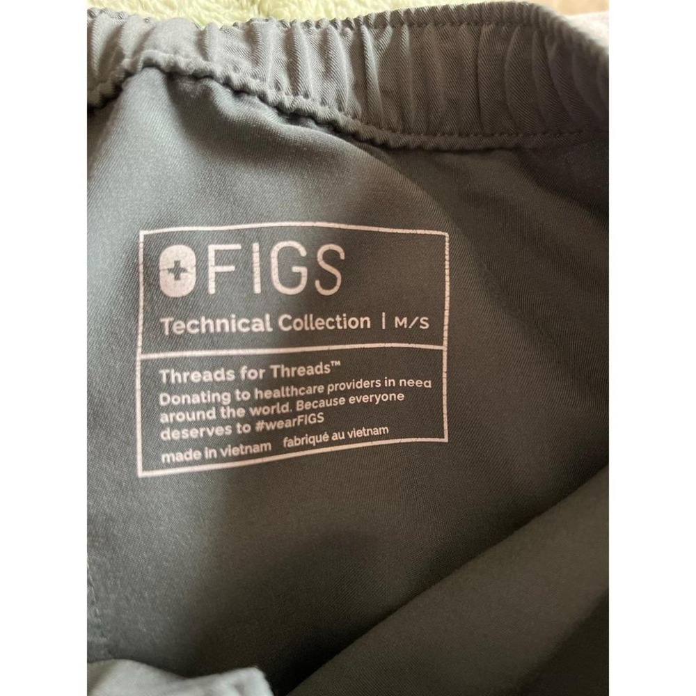 FIGS Men's Cairo Cargo Scrub Pants Moss Small - Picture 4 of 5